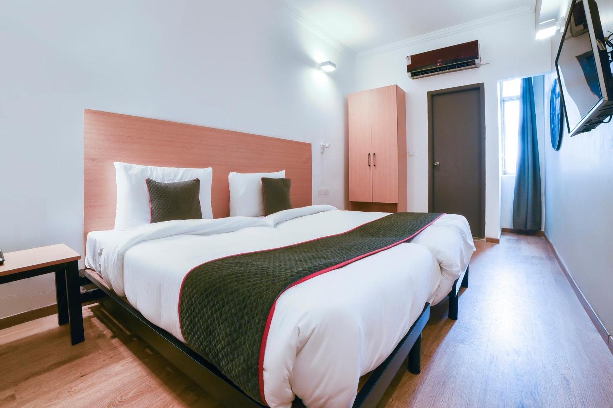 Collection O Vadapalani Hotel Ченай Екстериор снимка