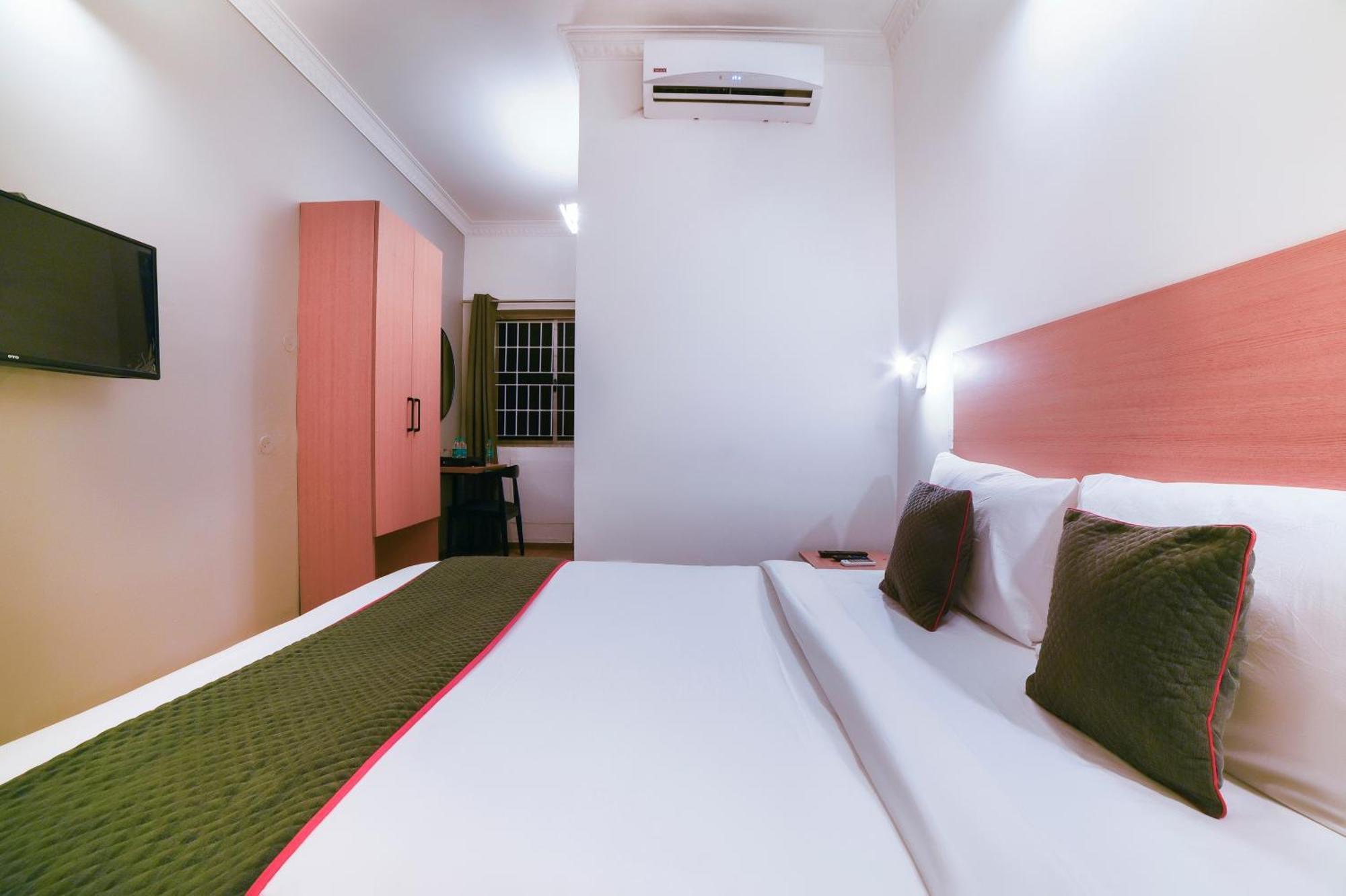 Collection O Vadapalani Hotel Ченай Екстериор снимка