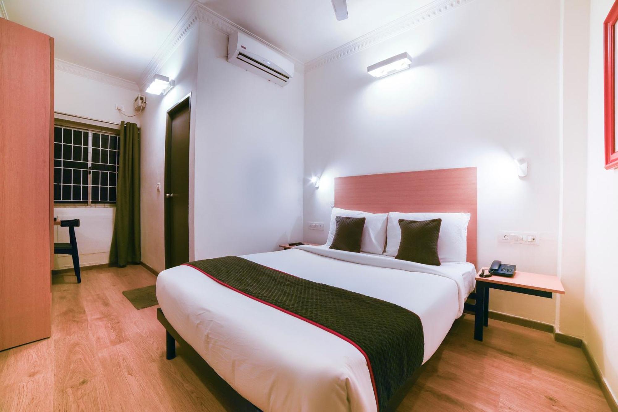 Collection O Vadapalani Hotel Ченай Екстериор снимка
