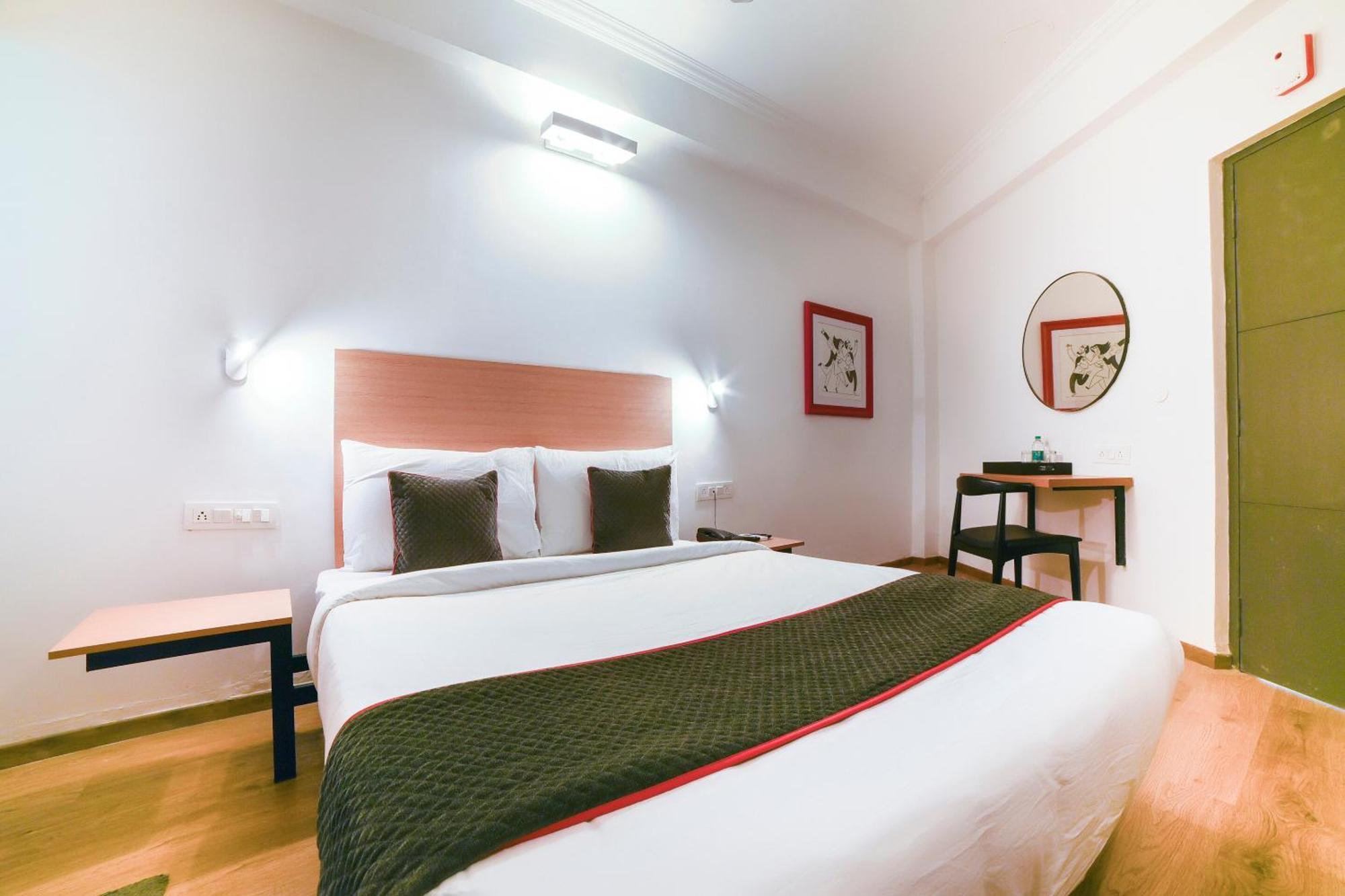 Collection O Vadapalani Hotel Ченай Екстериор снимка