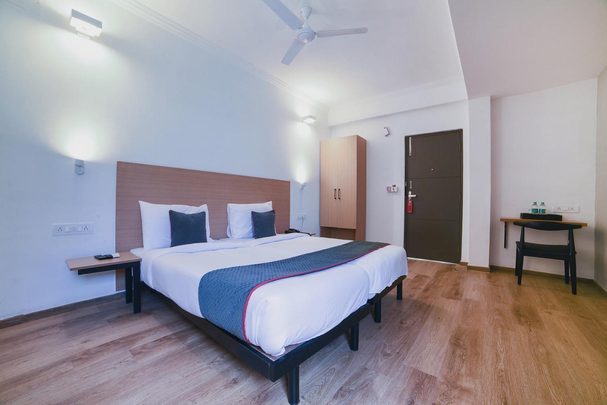 Collection O Vadapalani Hotel Ченай Екстериор снимка